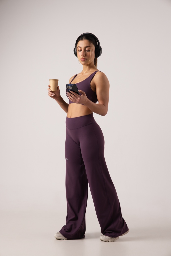 Violet Straight Fit Pants